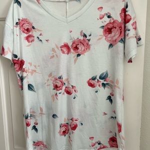 B neck floral top